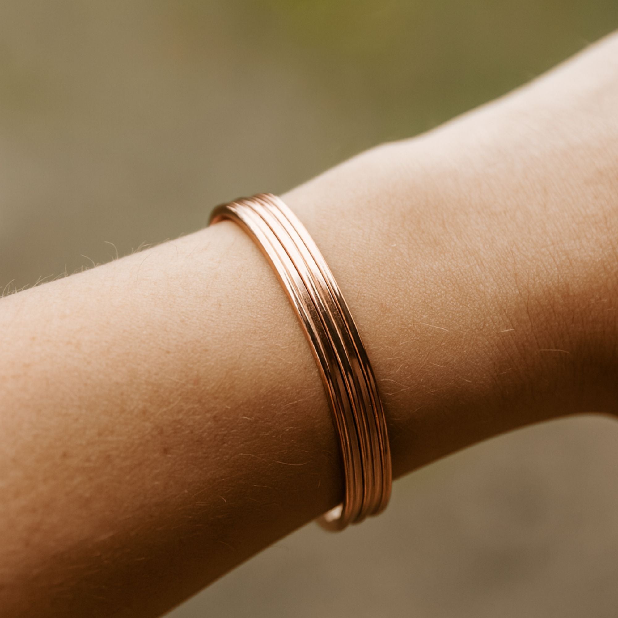 Copper Bracelets for Women – Pure Solid Copper Magnetic Therapy Jewellery, Elegant Pain Relief & Wellness Gift for Everyday Wear
