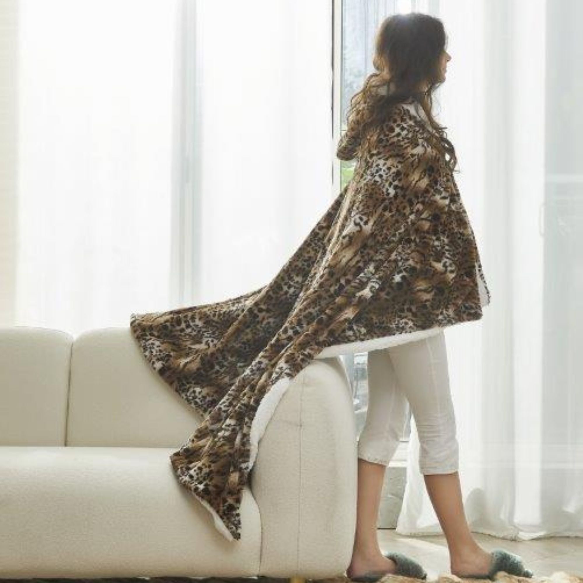 1-Pack Standard Size Hooded Sherpa Throw Blanket – 100% EF-Velboa Micro Polyester, Buttery Soft & Luxuriously Thick Loft, Supportive Warmth for Relaxing Comfort